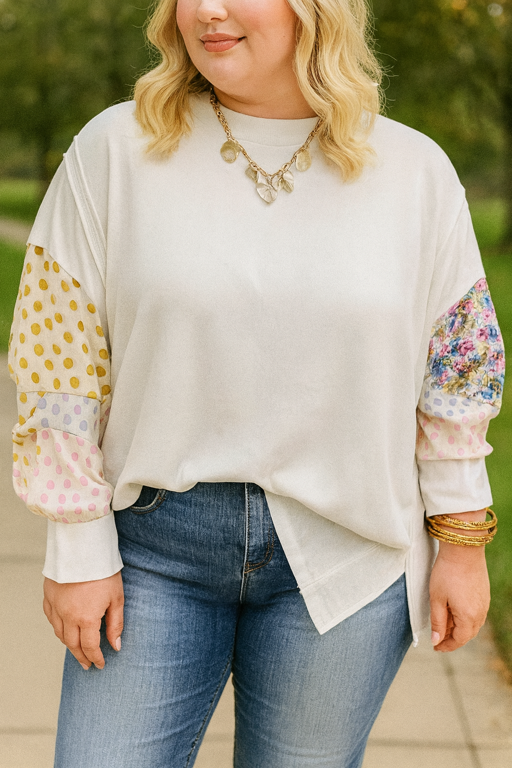 White Plus Size Dot Floral Sweatshirt FB