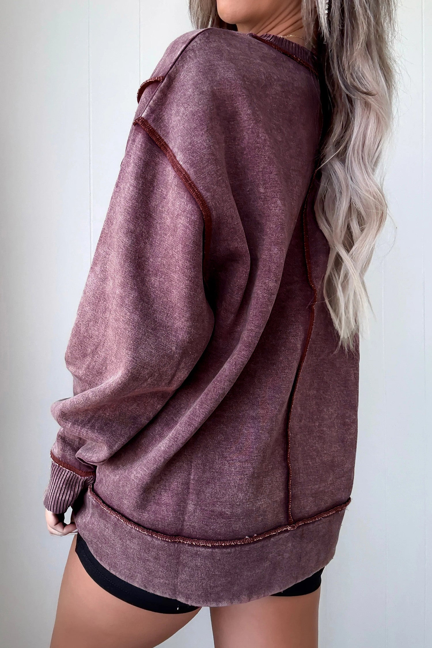 Mineral Wash Side Slit Sweatshirt November.